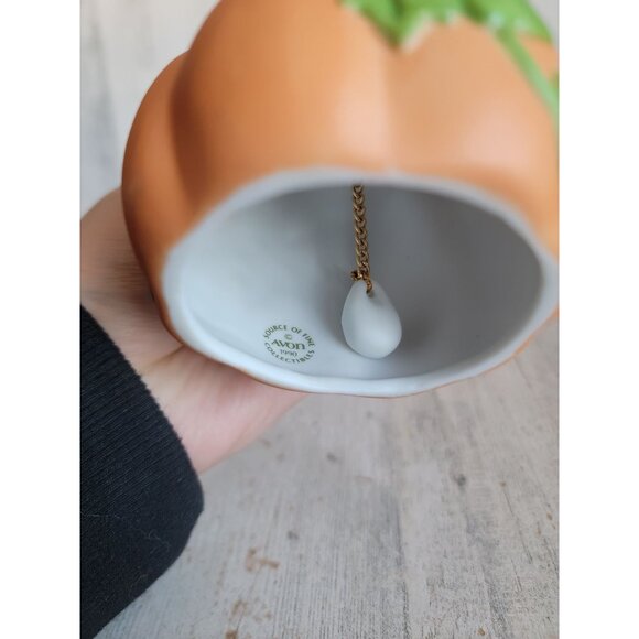 Avon vintage Pilgrim Pumpkin bell Halloween fall home decor - Picture 8 of 8